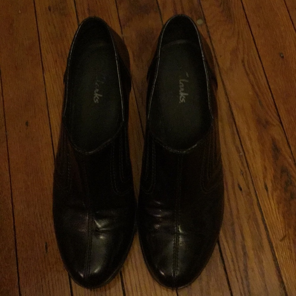 Clarks black Booties size 8 - Picture 2 of 4